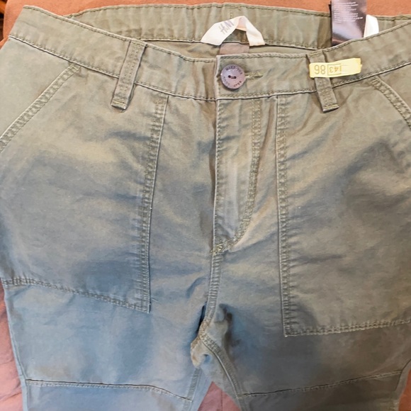 H&M - Picture 1 of 4